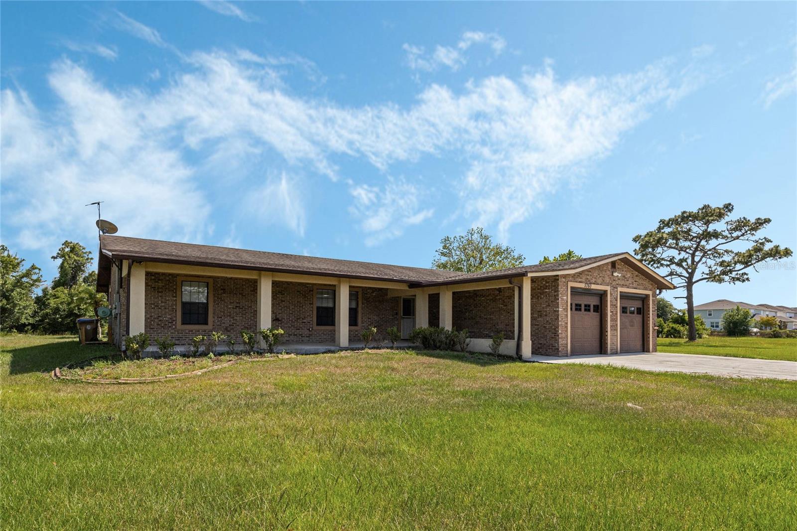 COUNTRY MEADOW WEST UNIT 1 - Residential Lease