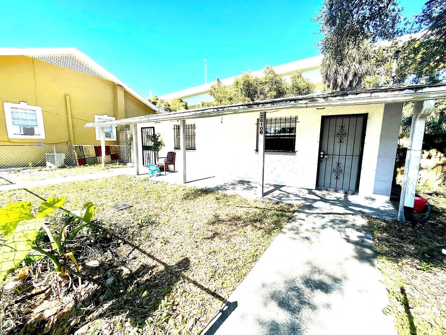 EAST TAMPA BLOCKS 1 TO 40 - Residential Lease