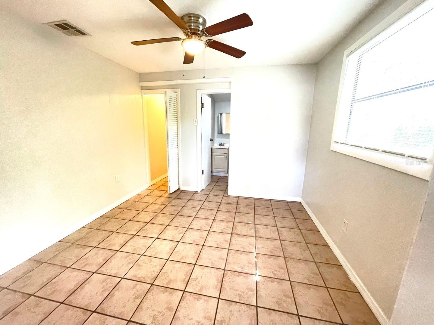 EAST TAMPA BLOCKS 1 TO 40 - Residential Lease