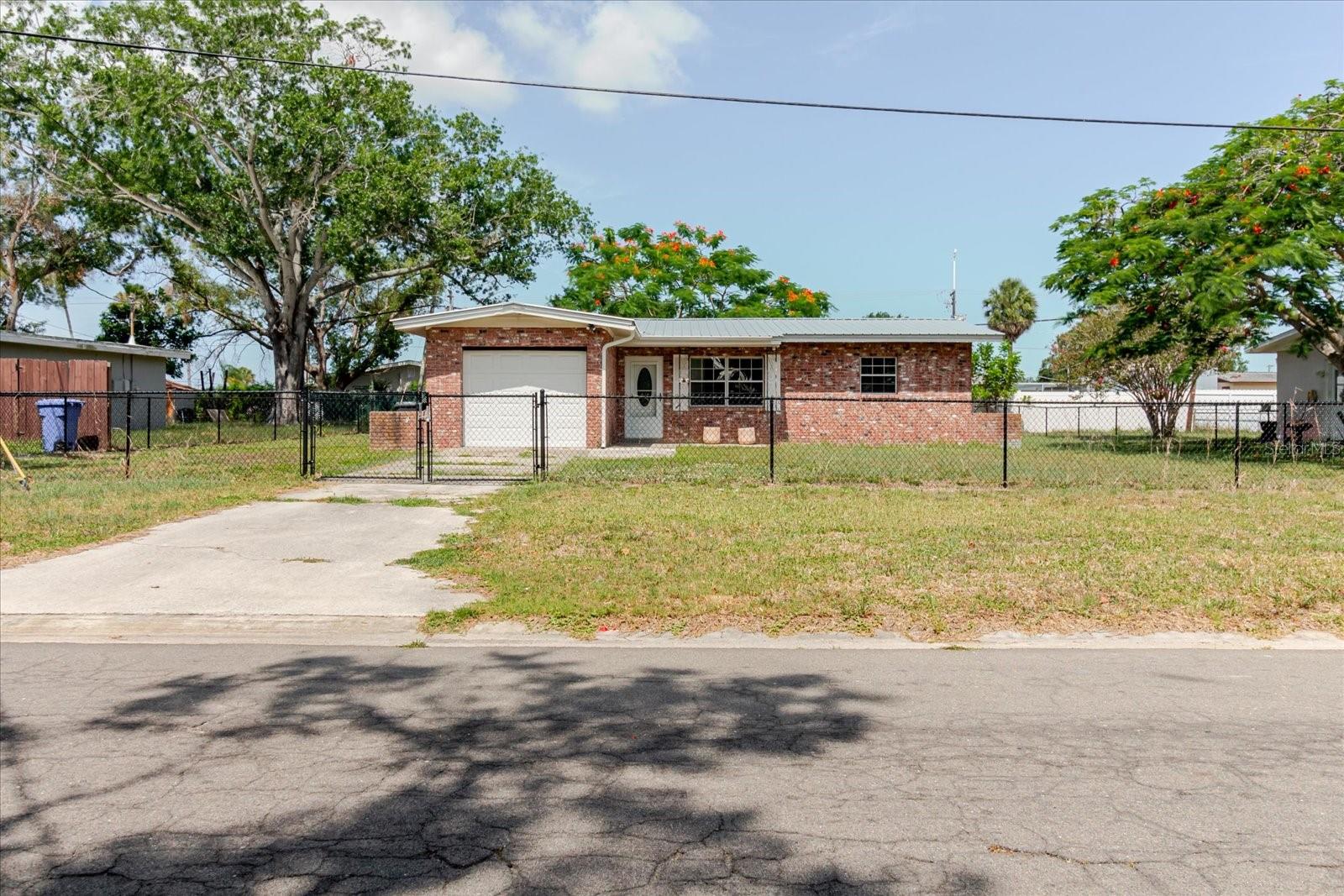 APOLLO BEACH UNIT ONE PT ONE - Residential