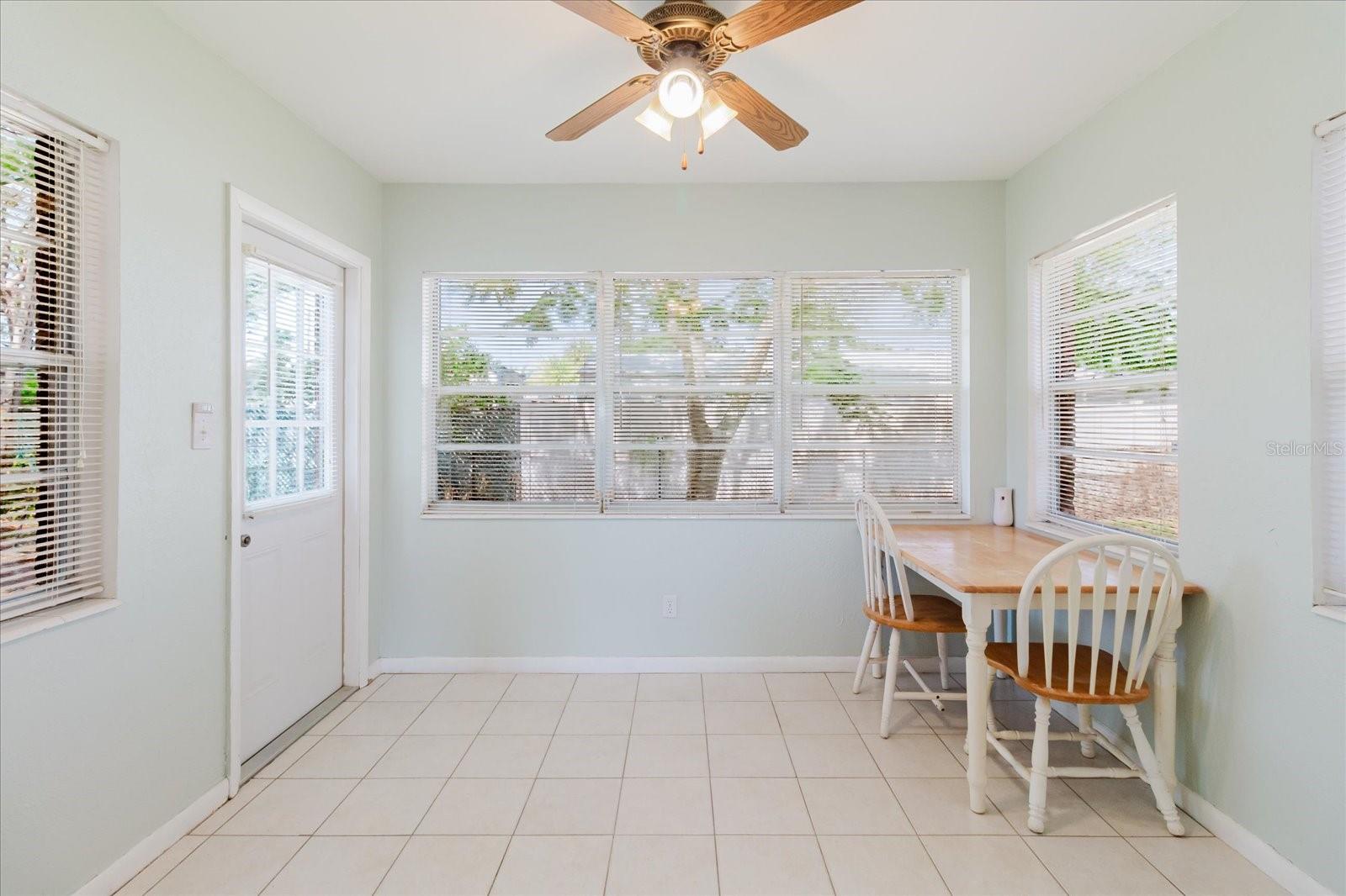 APOLLO BEACH UNIT ONE PT ONE - Residential