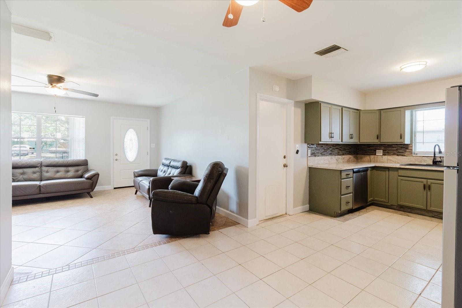 APOLLO BEACH UNIT ONE PT ONE - Residential