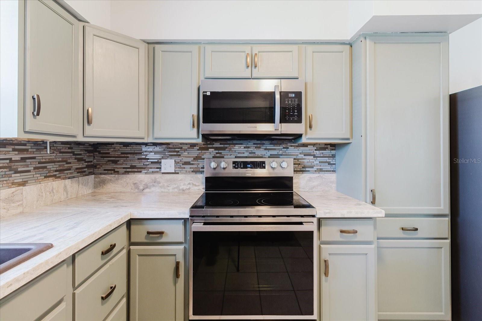 APOLLO BEACH UNIT ONE PT ONE - Residential