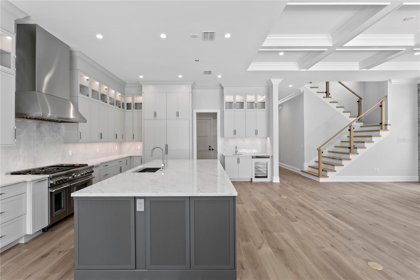 BAYSHORE BEAUTIFUL - Residential