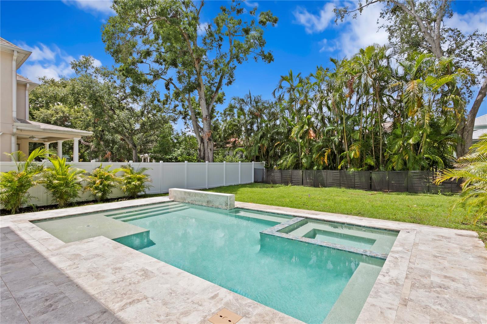 BAYSHORE BEAUTIFUL - Residential