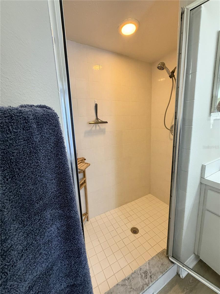 DEER RIDGE AT RIVER RIDGE - Residential Lease
