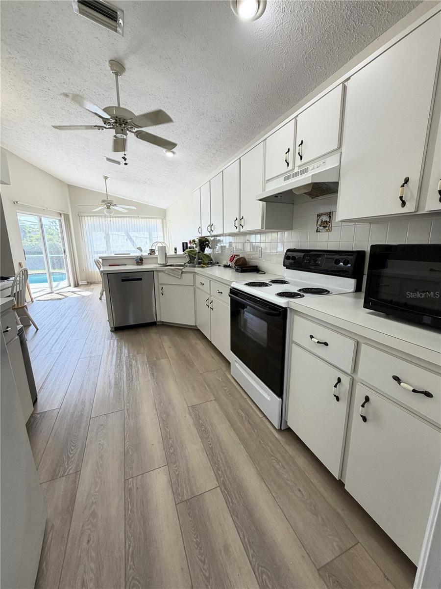 DEER RIDGE AT RIVER RIDGE - Residential Lease