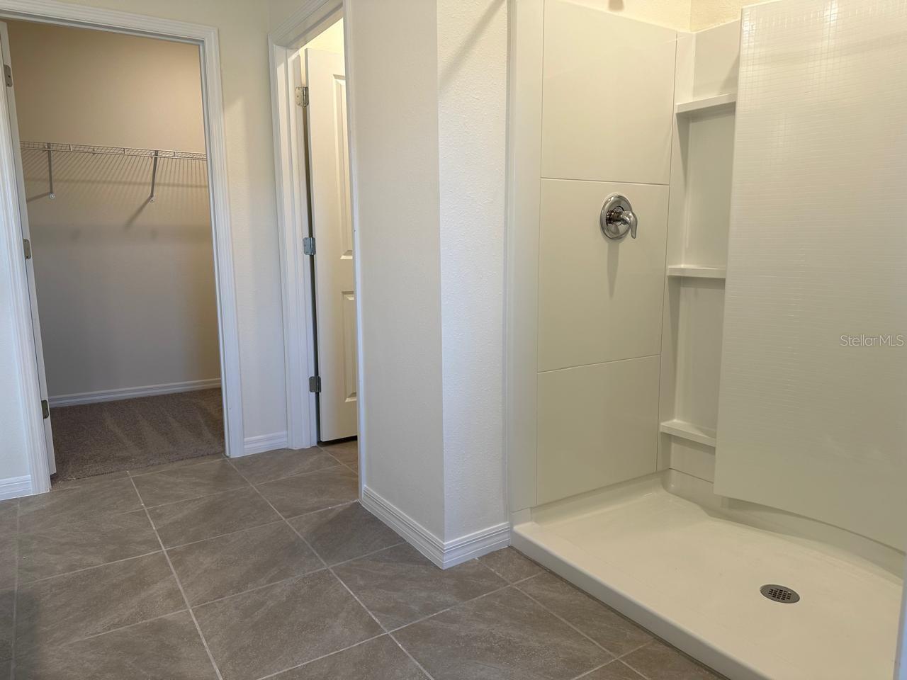 PROMENADE ESTATES PH II - Residential Lease