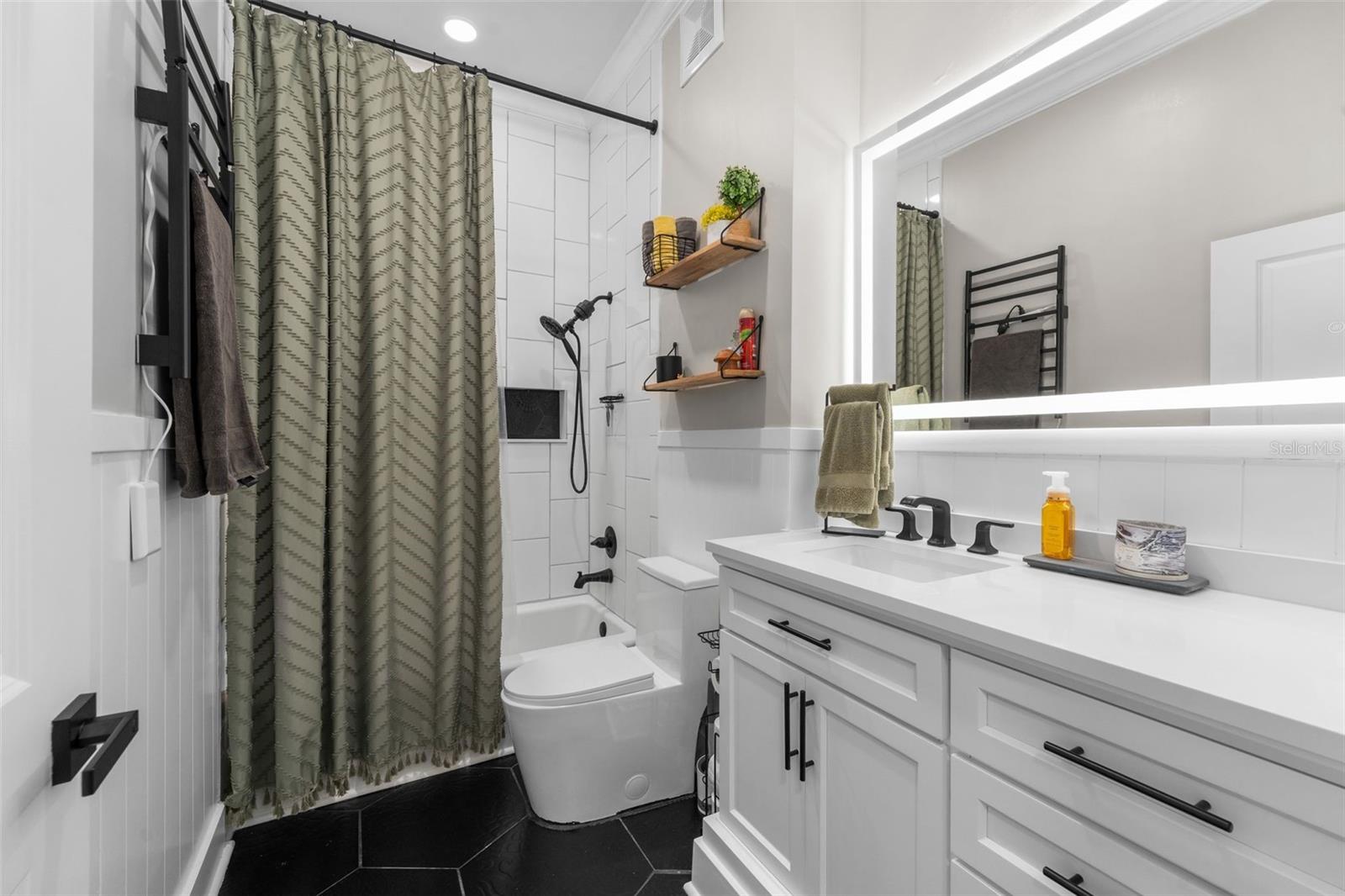 HAILE PLANTATION UNIT 33 PH I - Residential