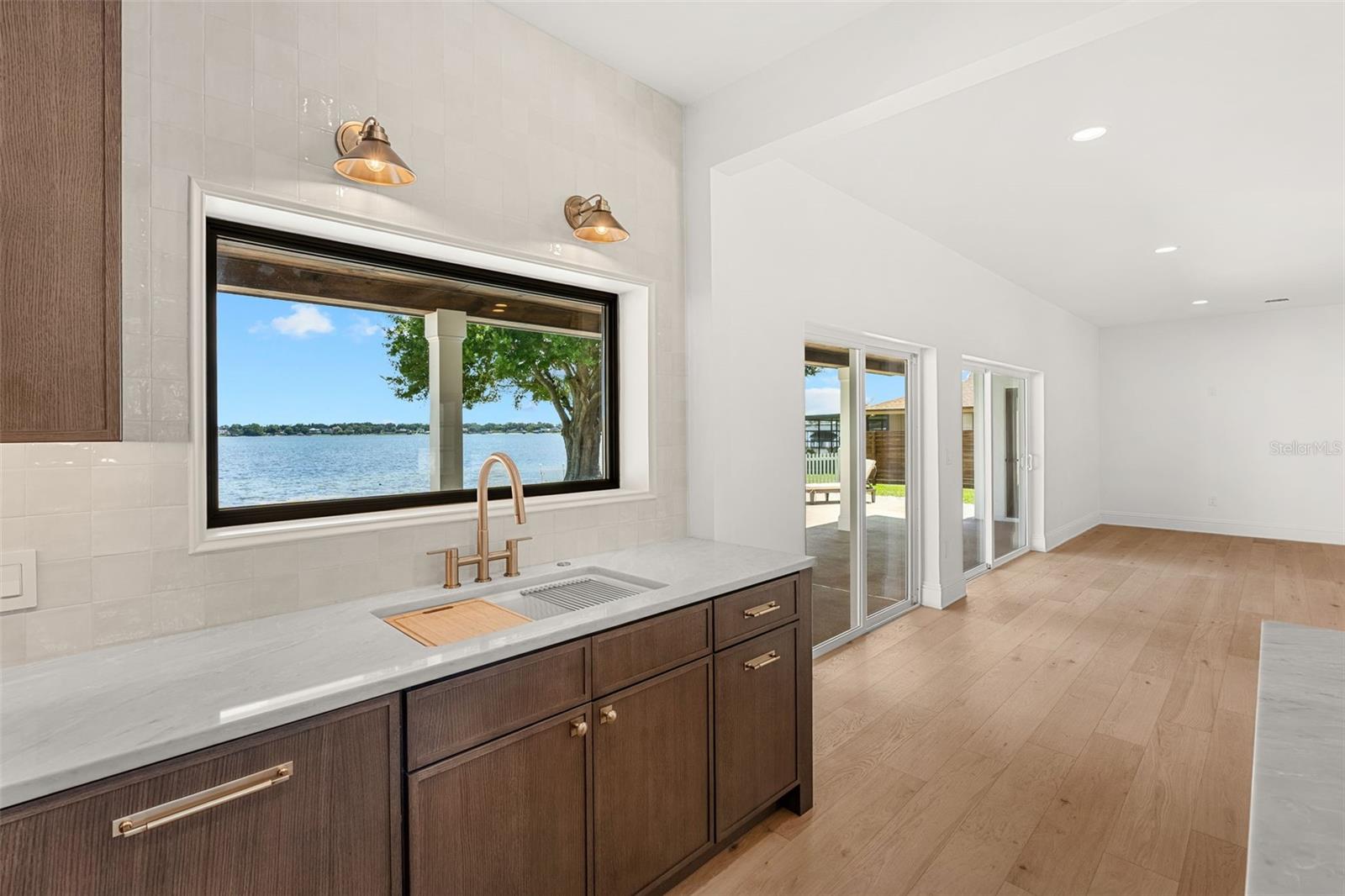 CONWAY SHORES - Residential
