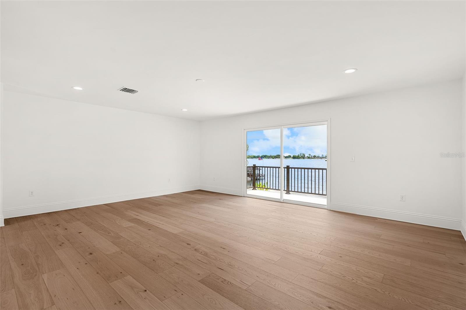 CONWAY SHORES - Residential