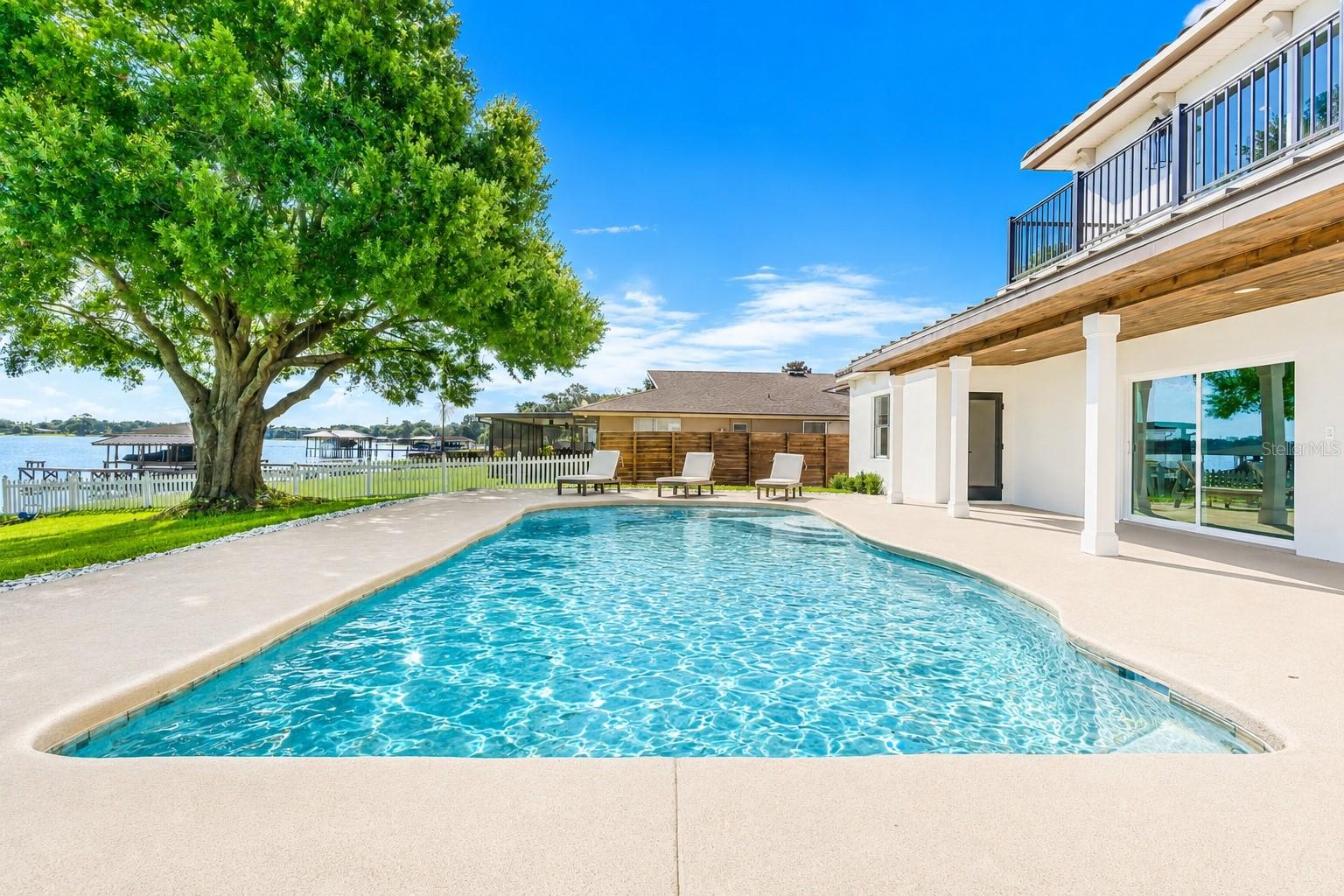 CONWAY SHORES - Residential