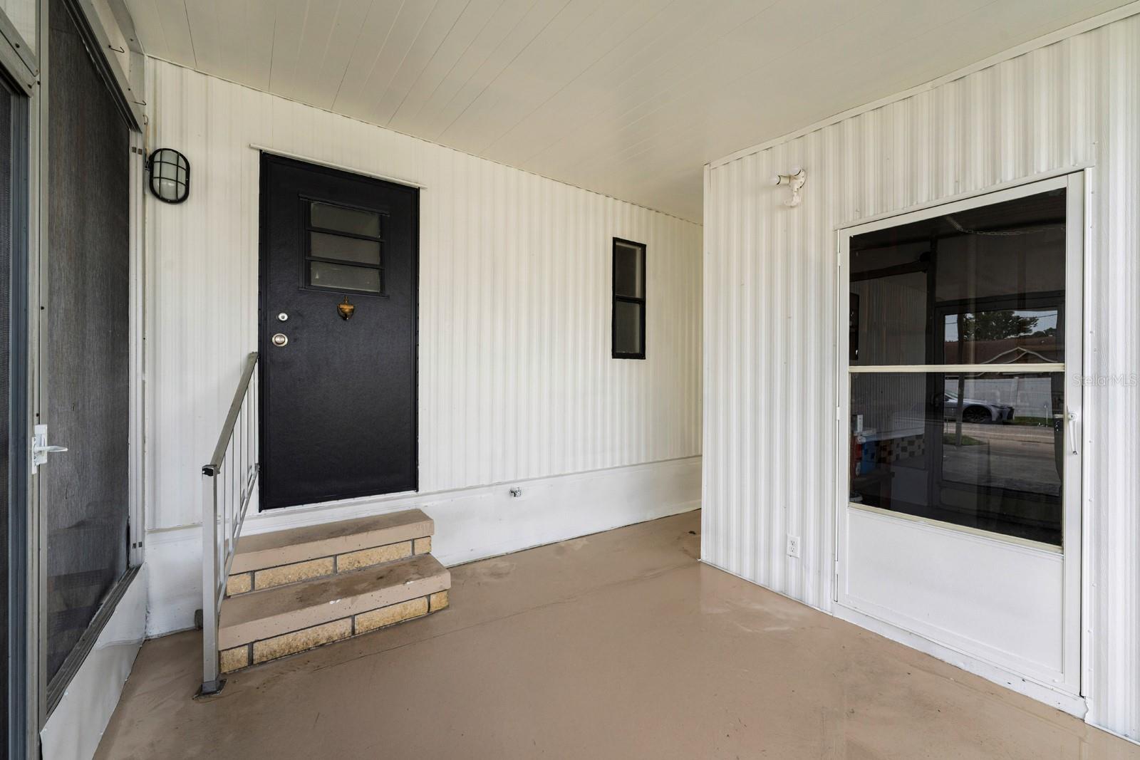 SHADOW BROOK MOBILE HOME - Residential