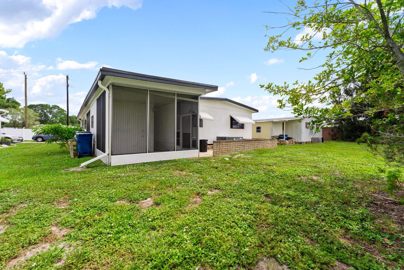 SHADOW BROOK MOBILE HOME - Residential