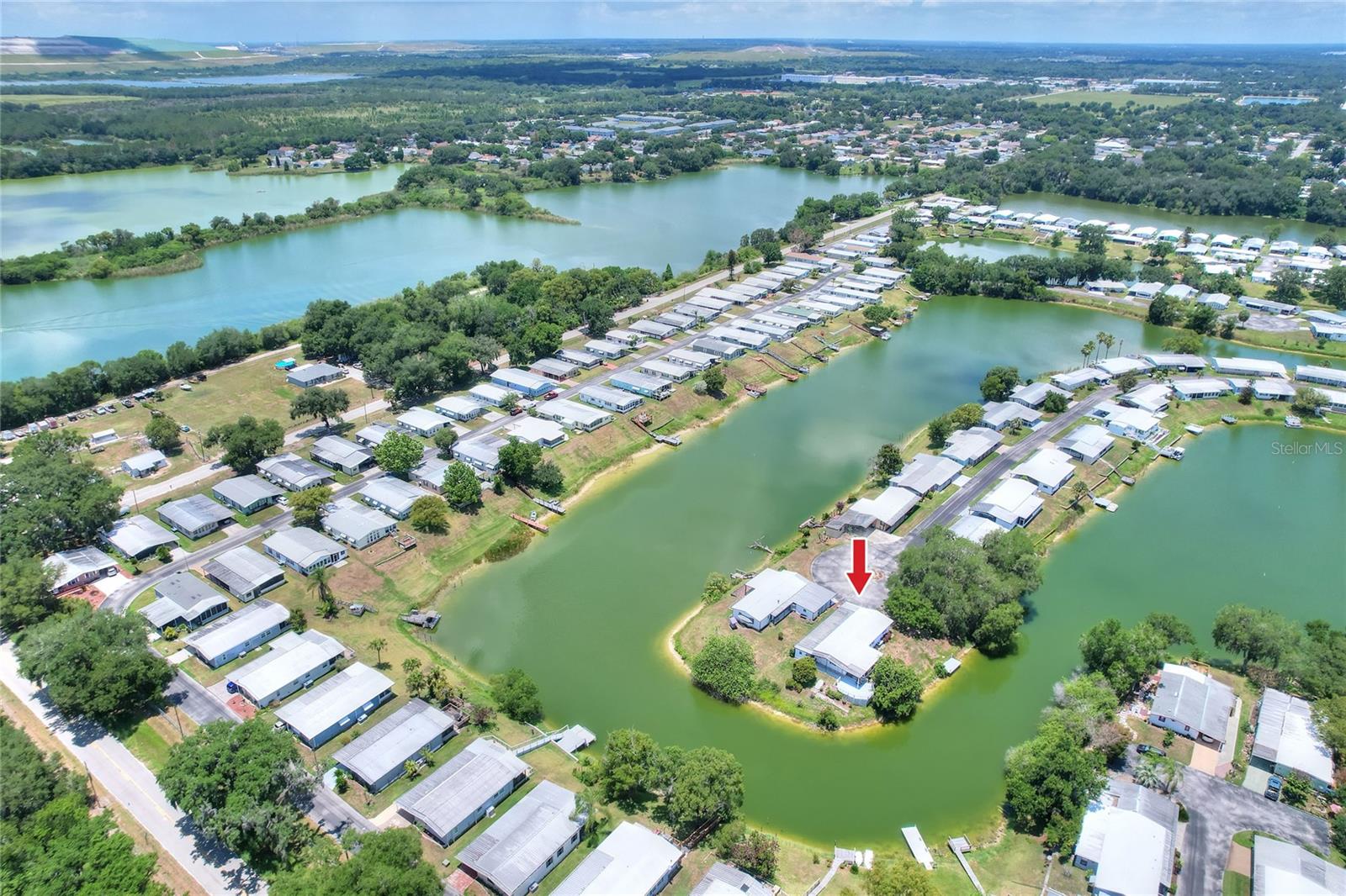 FLORAL LAKES - Residential