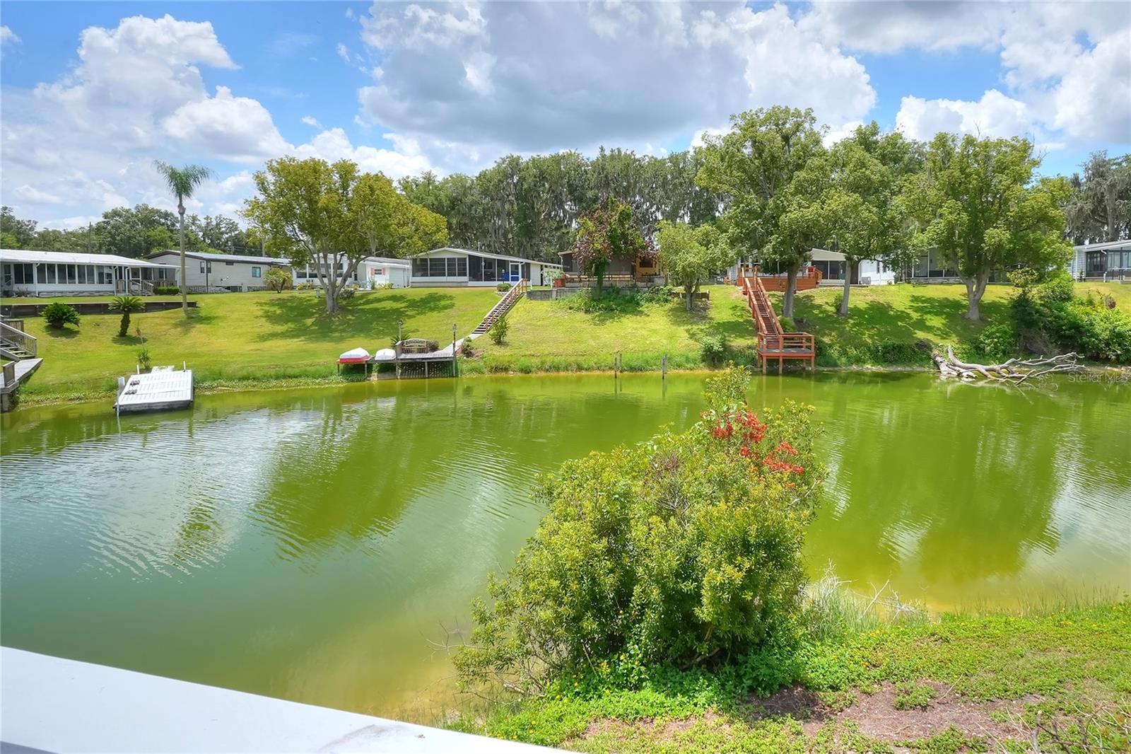 FLORAL LAKES - Residential
