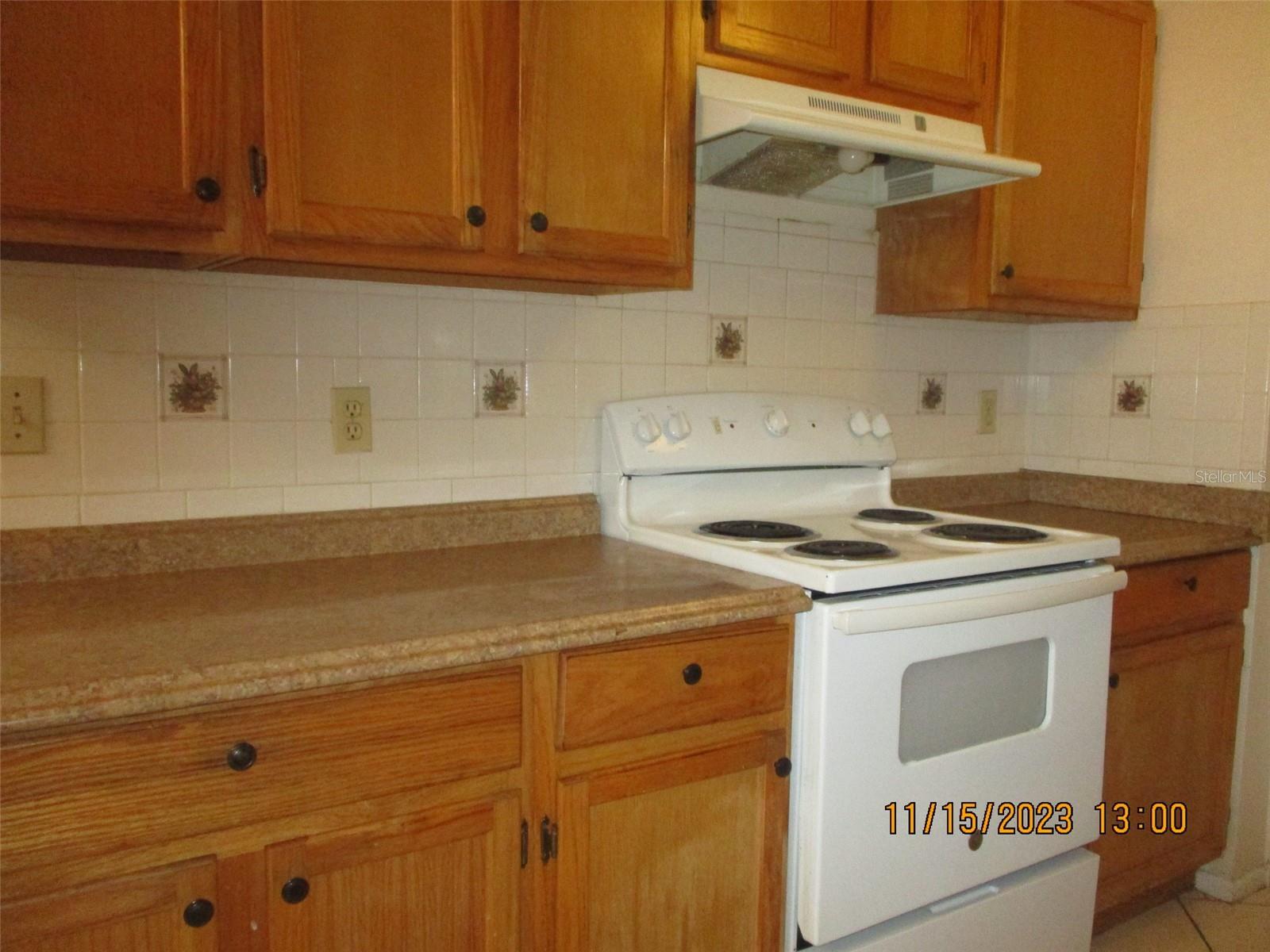 BUENAVENTURA LAKES UNIT 03 - Residential Lease
