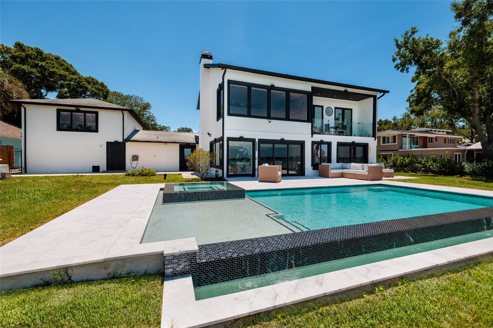 COUNTRY CLUB ADD TO OLDSMAR REV - Residential
