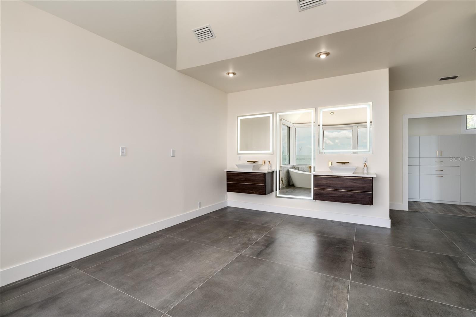 COUNTRY CLUB ADD TO OLDSMAR REV - Residential