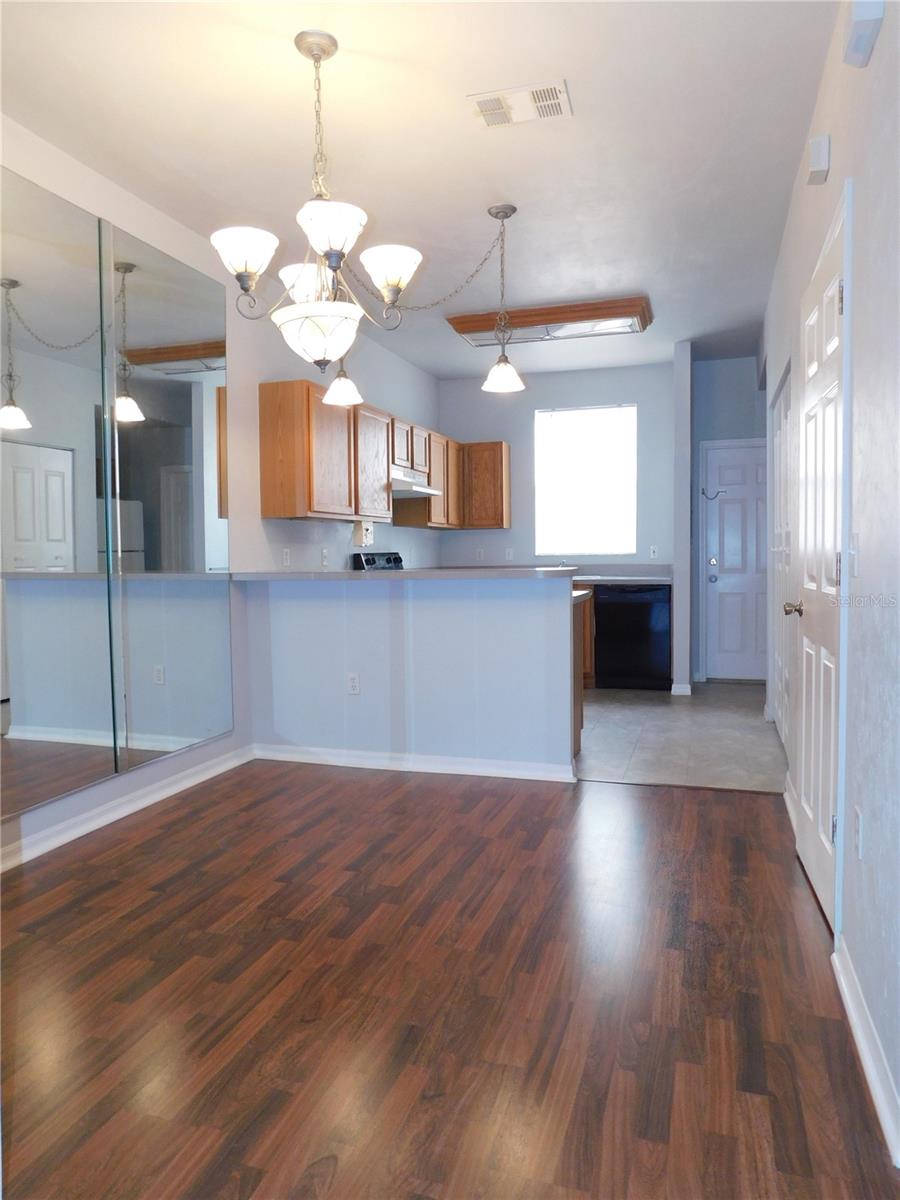KENSINGTON PARK - Residential Lease