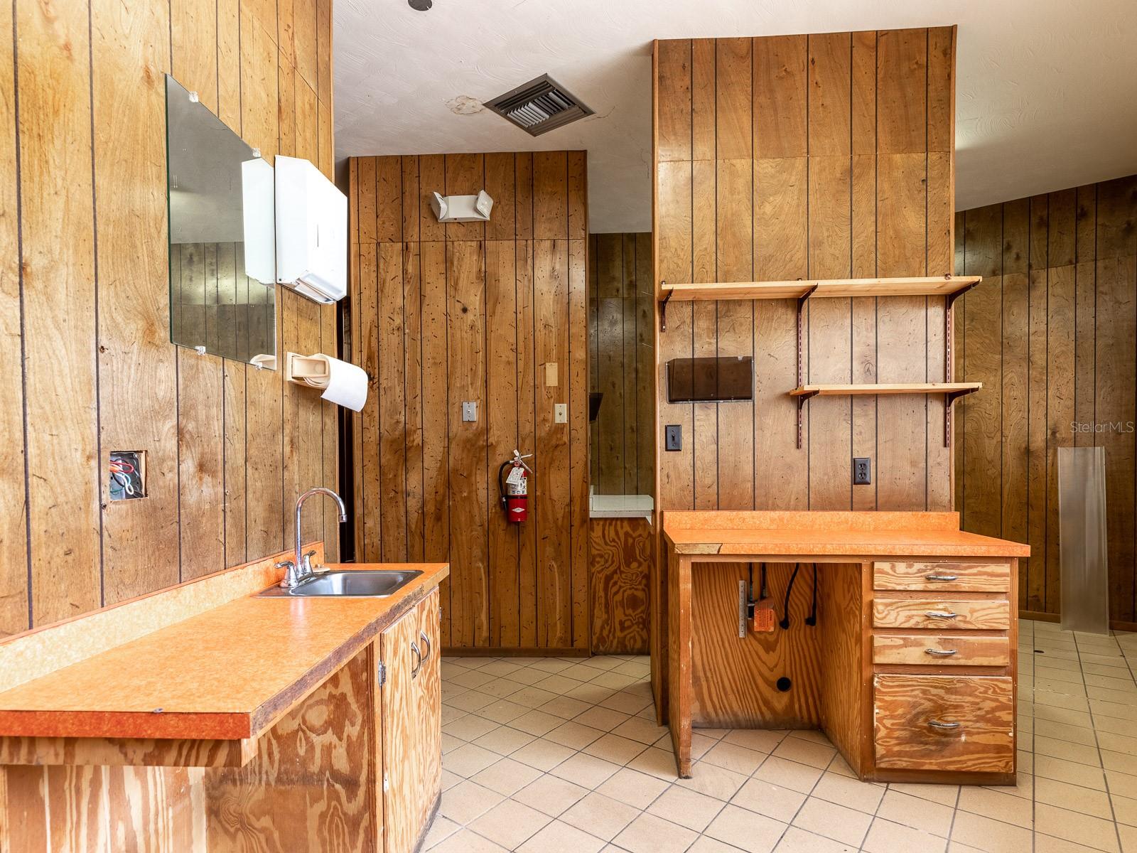 SOUTH SANFORD - Commercial Sale