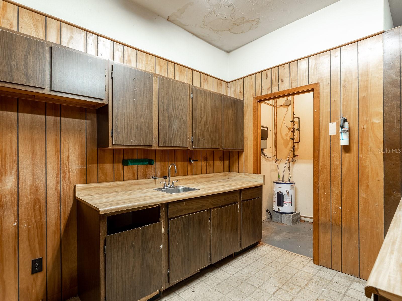 SOUTH SANFORD - Commercial Sale
