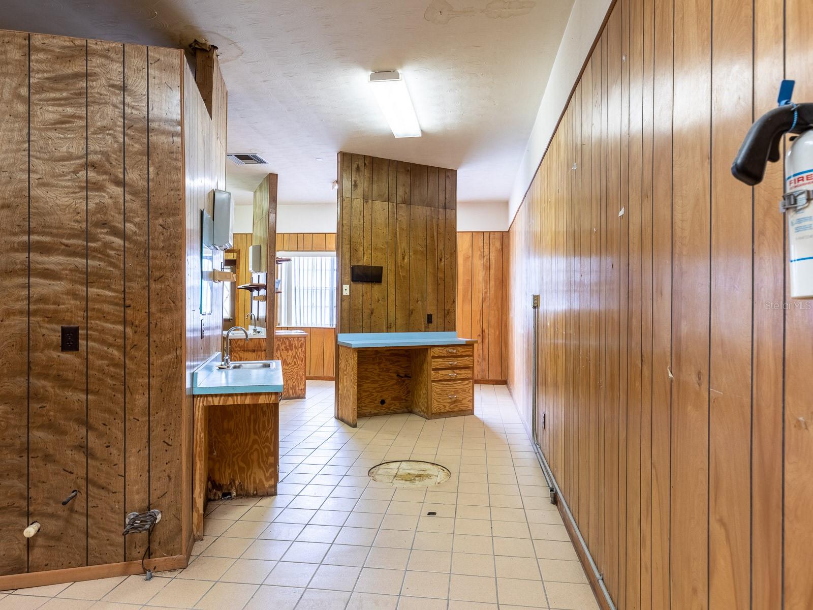 SOUTH SANFORD - Commercial Sale