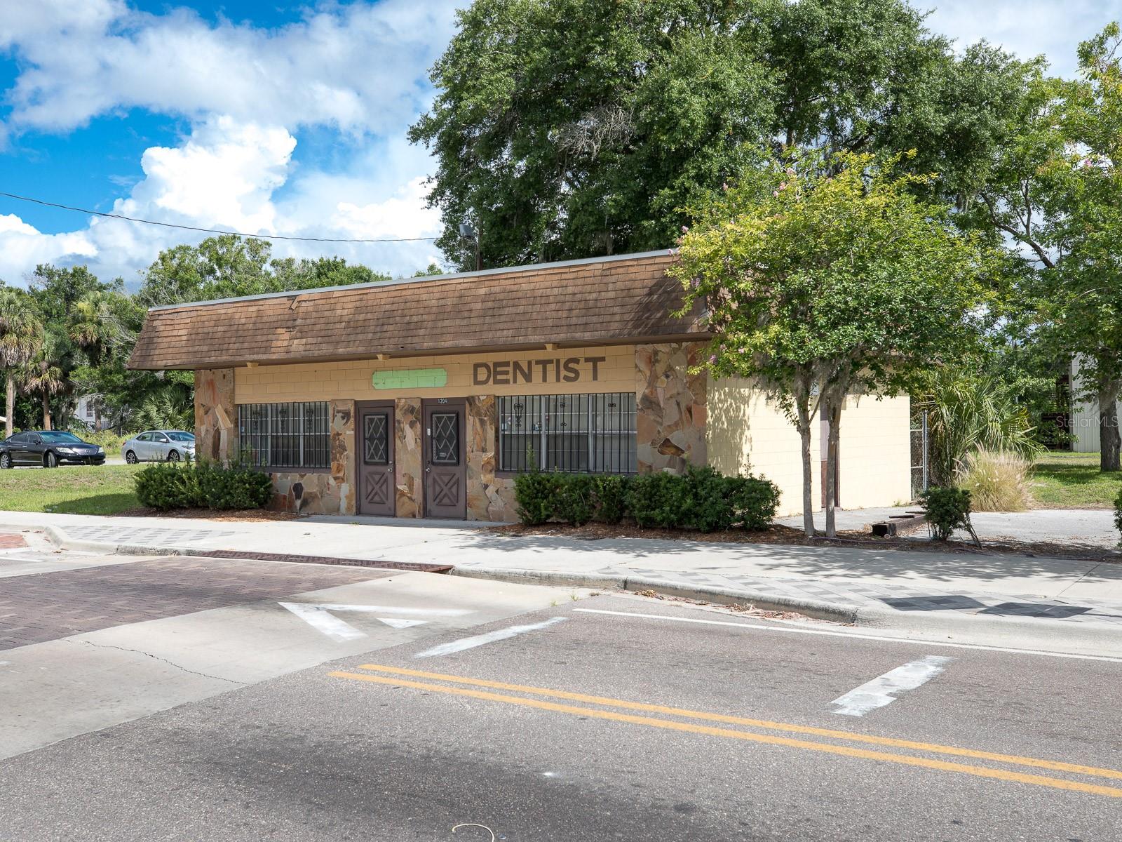 SOUTH SANFORD - Commercial Sale