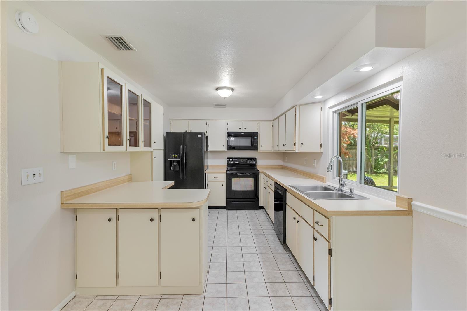 BRUCES SUNSHINE HOMES - Residential