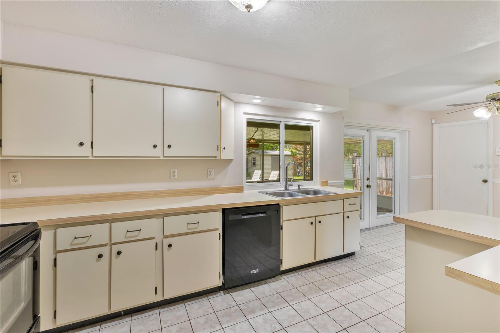 BRUCES SUNSHINE HOMES - Residential