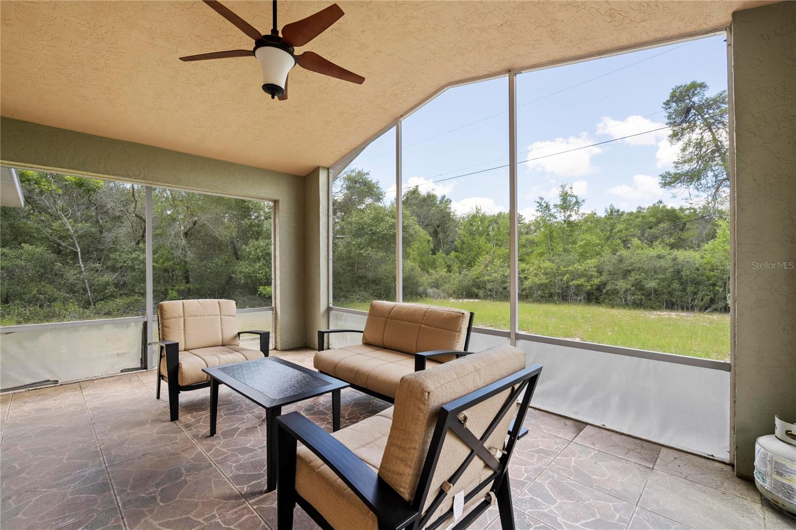 MARION OAKS UN 01 - Residential