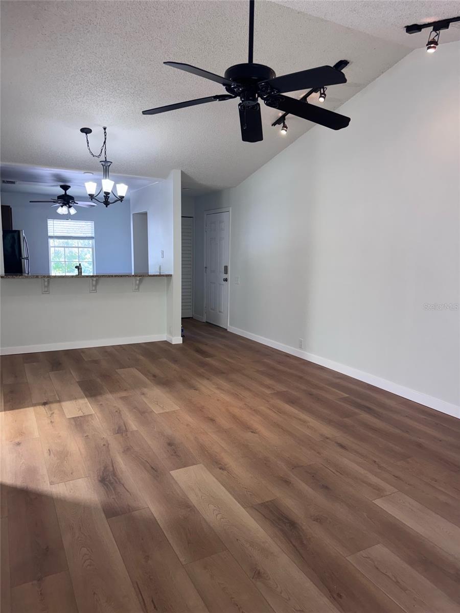BAY OAKS CONDO - Residential