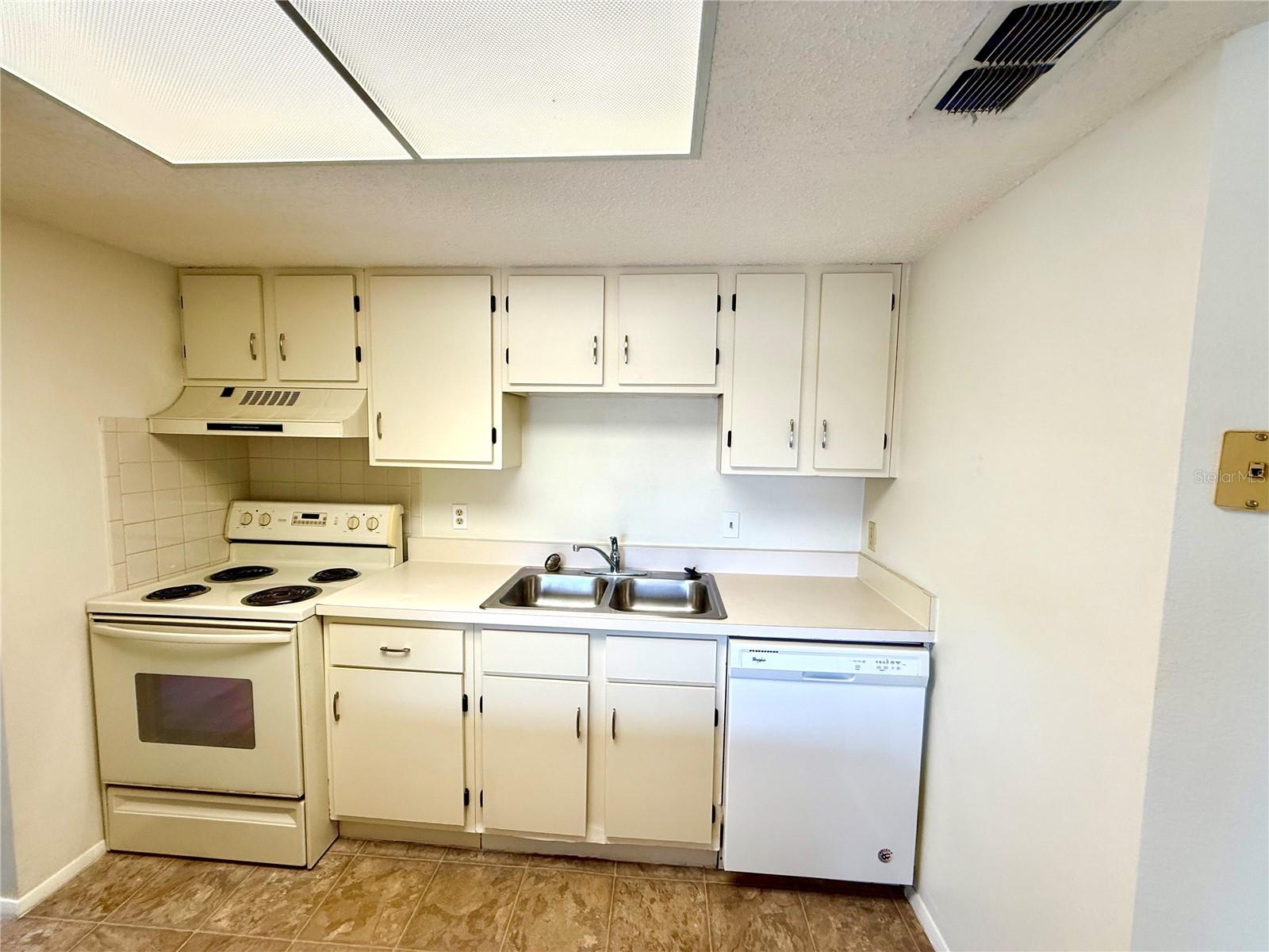 CEDARWOODS PH 08 - Residential