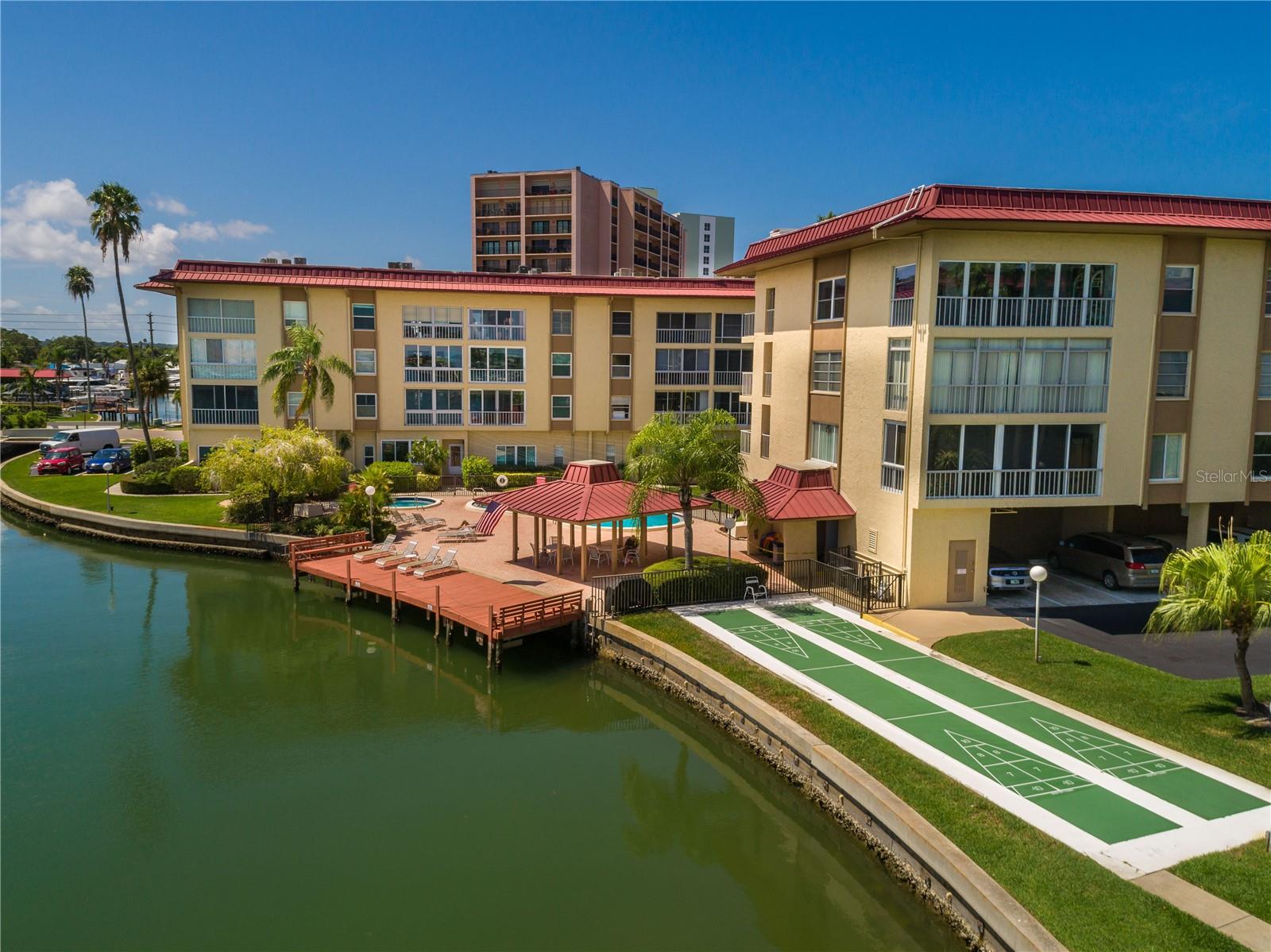 ISLANDER THE CONDO - Residential