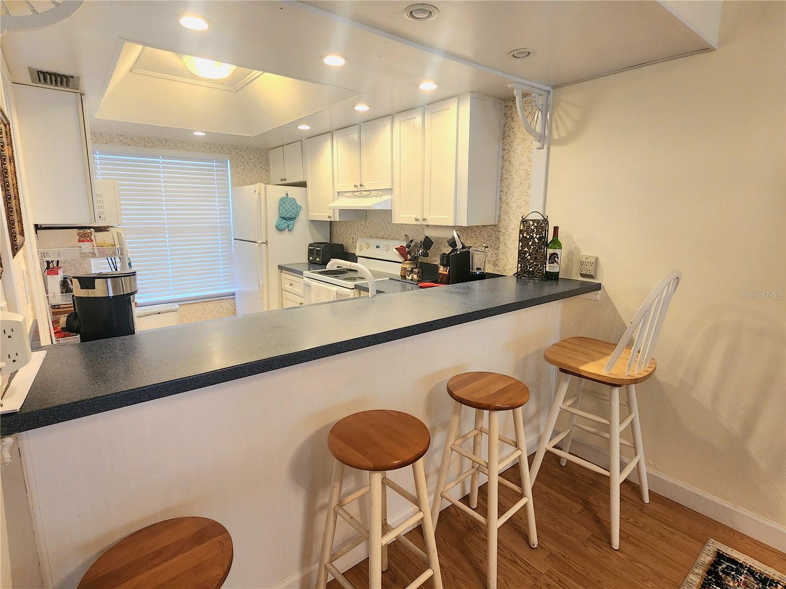 ISLANDER THE CONDO - Residential