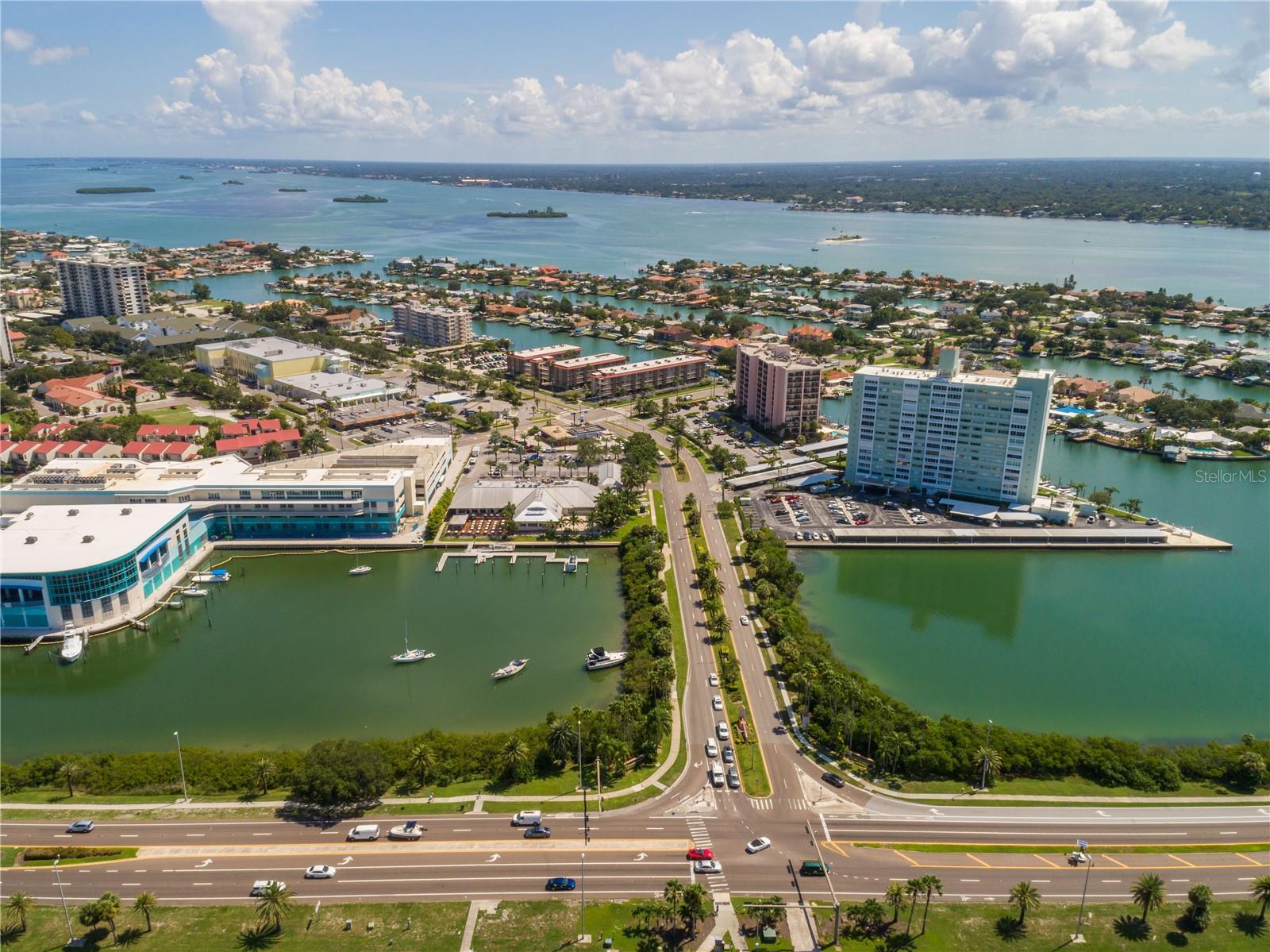 ISLANDER THE CONDO - Residential