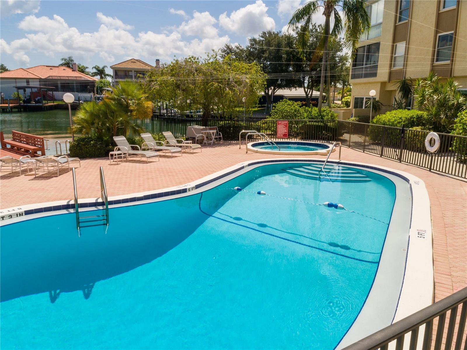 ISLANDER THE CONDO - Residential