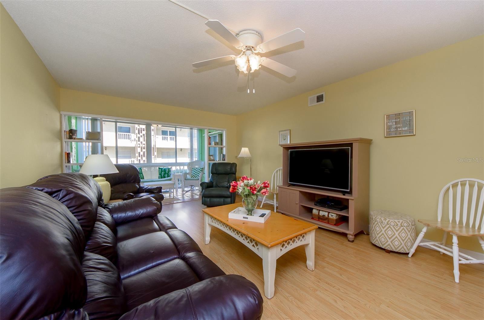 ISLANDER THE CONDO - Residential