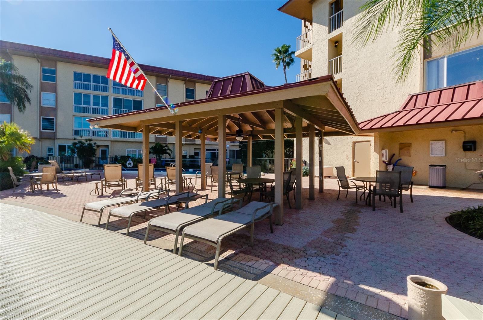 ISLANDER THE CONDO - Residential