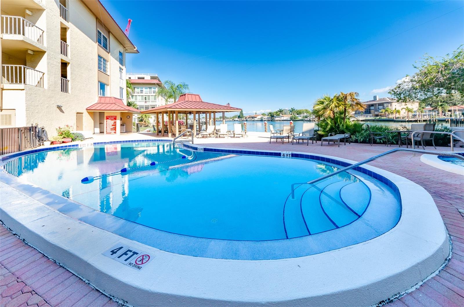 ISLANDER THE CONDO - Residential