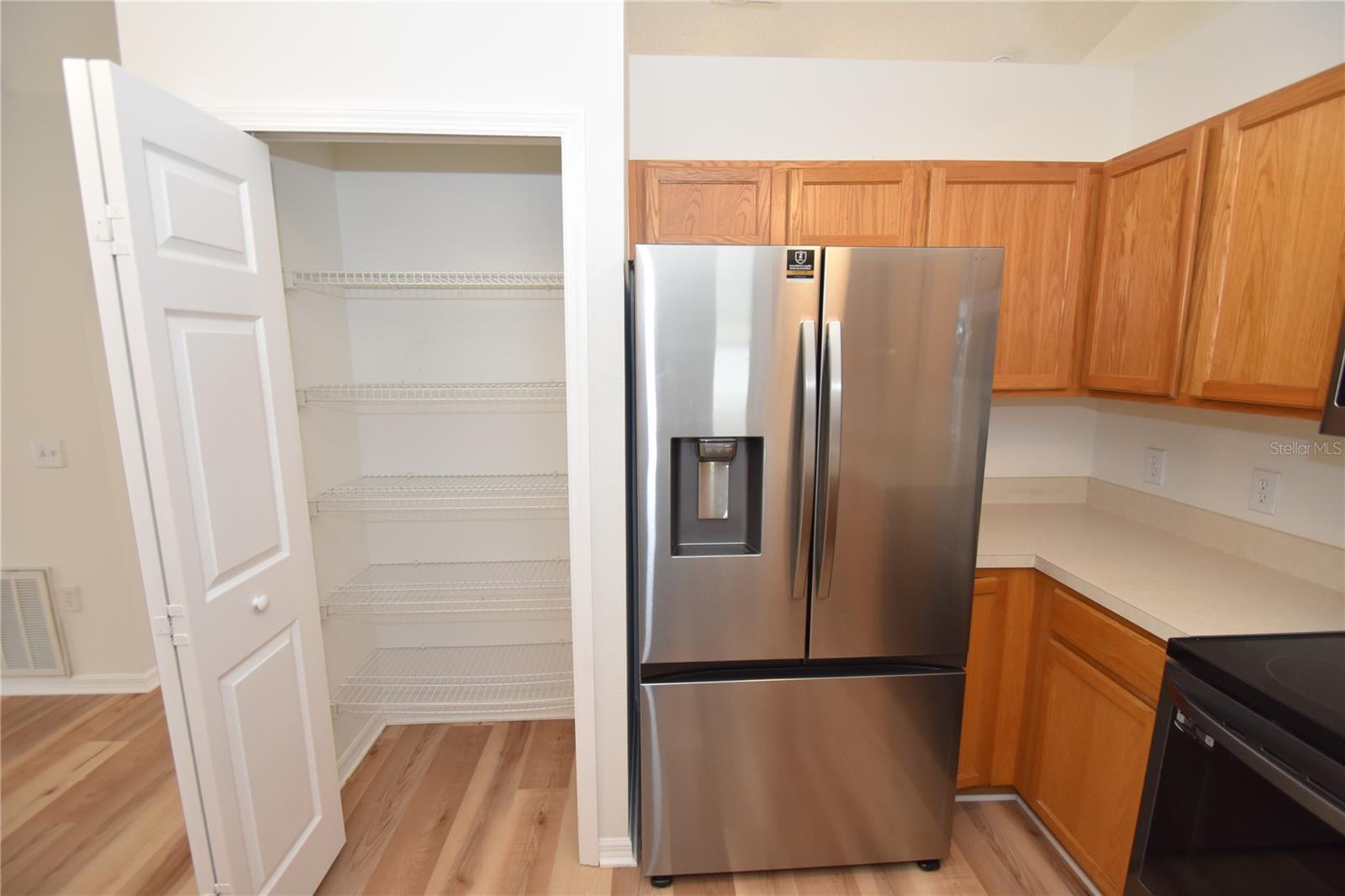LEHIGH WOODS - Residential Lease