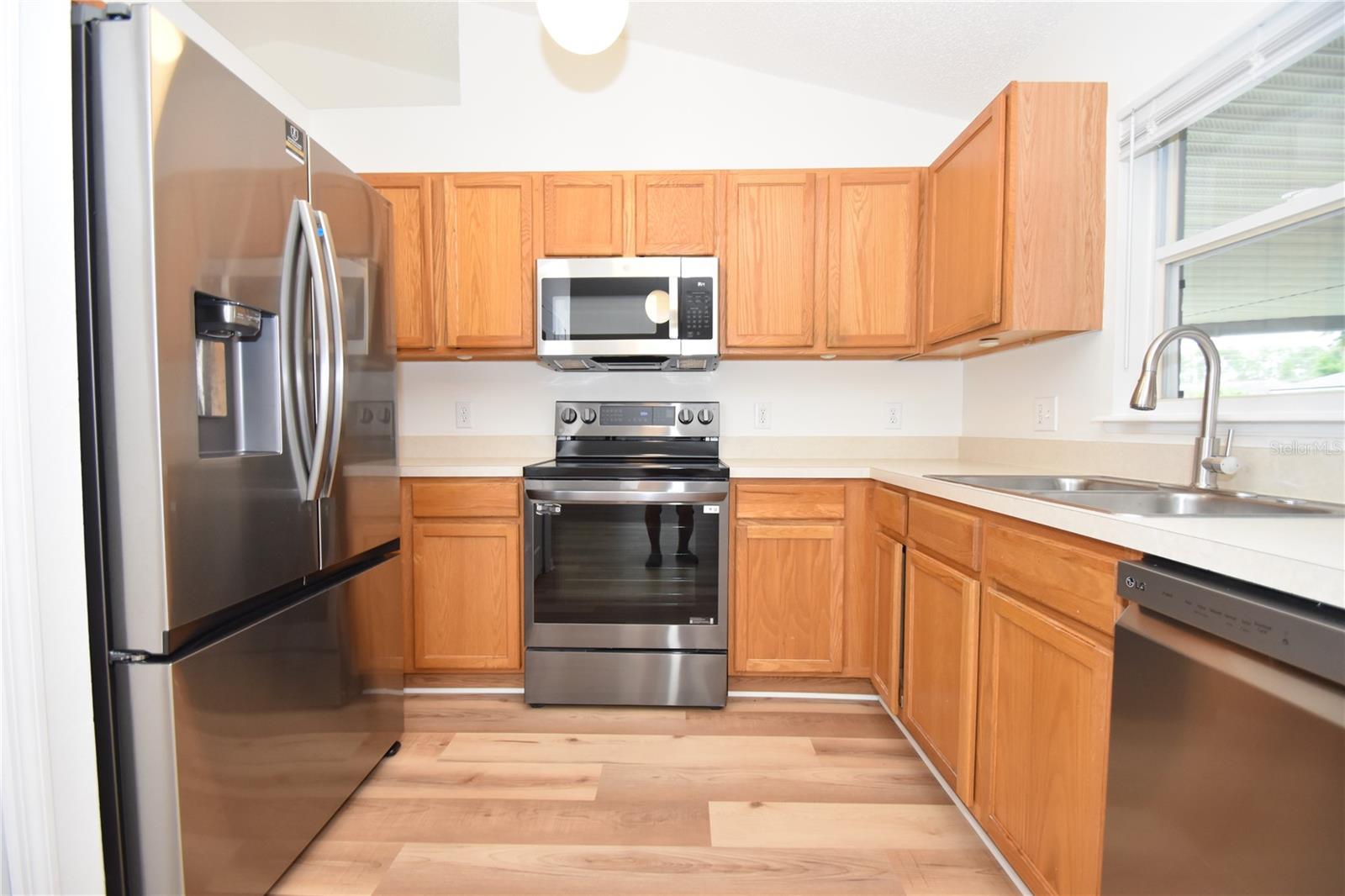 LEHIGH WOODS - Residential Lease