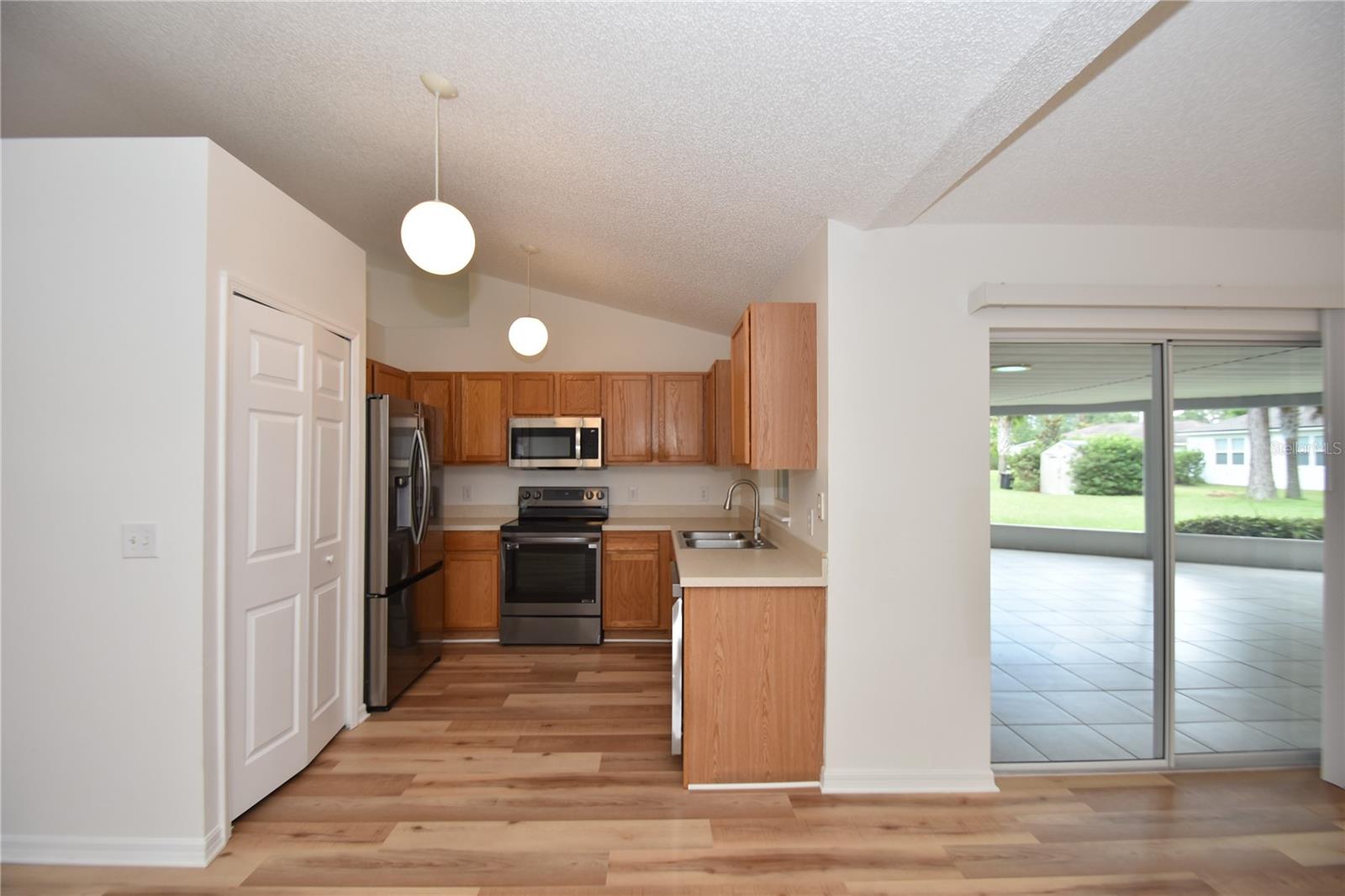 LEHIGH WOODS - Residential Lease