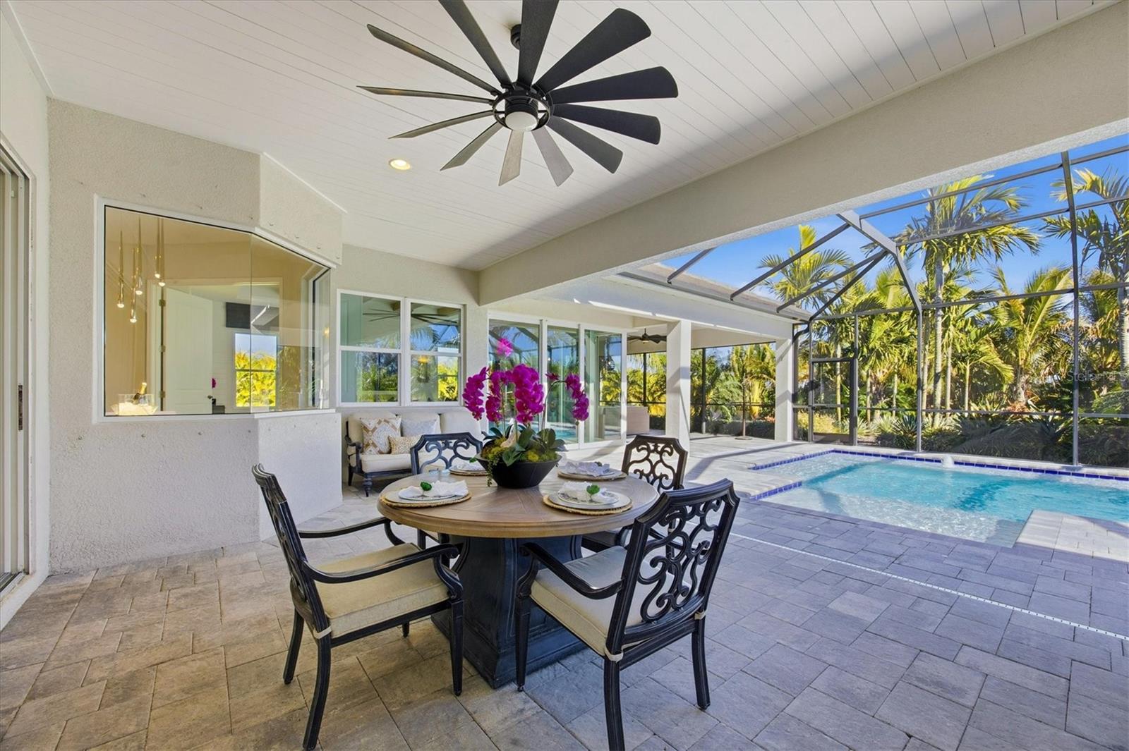 HAMPTON LAKES - Residential