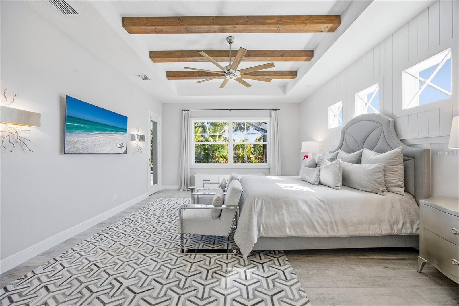 HAMPTON LAKES - Residential