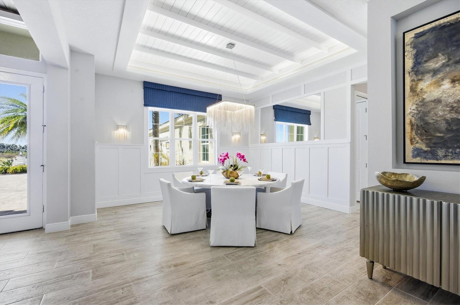 HAMPTON LAKES - Residential