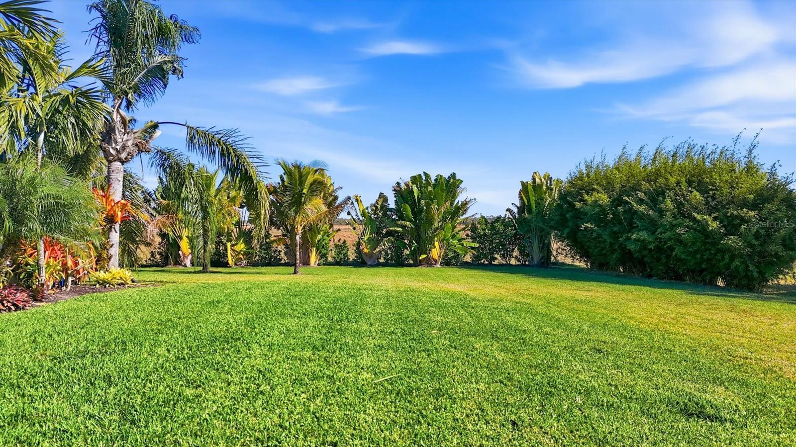 HAMPTON LAKES - Residential