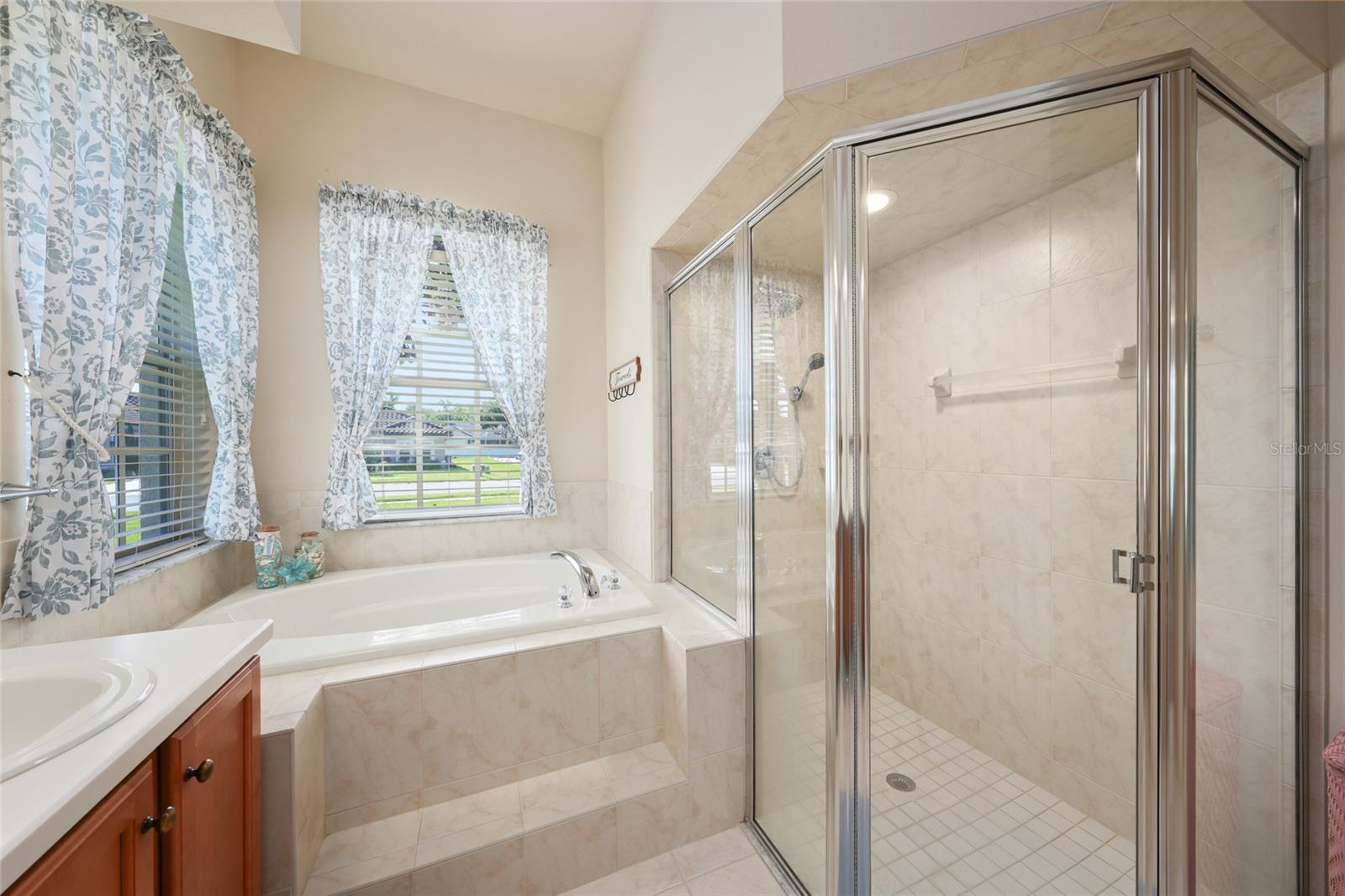 HERNANDO OAKS PH 1 - Residential
