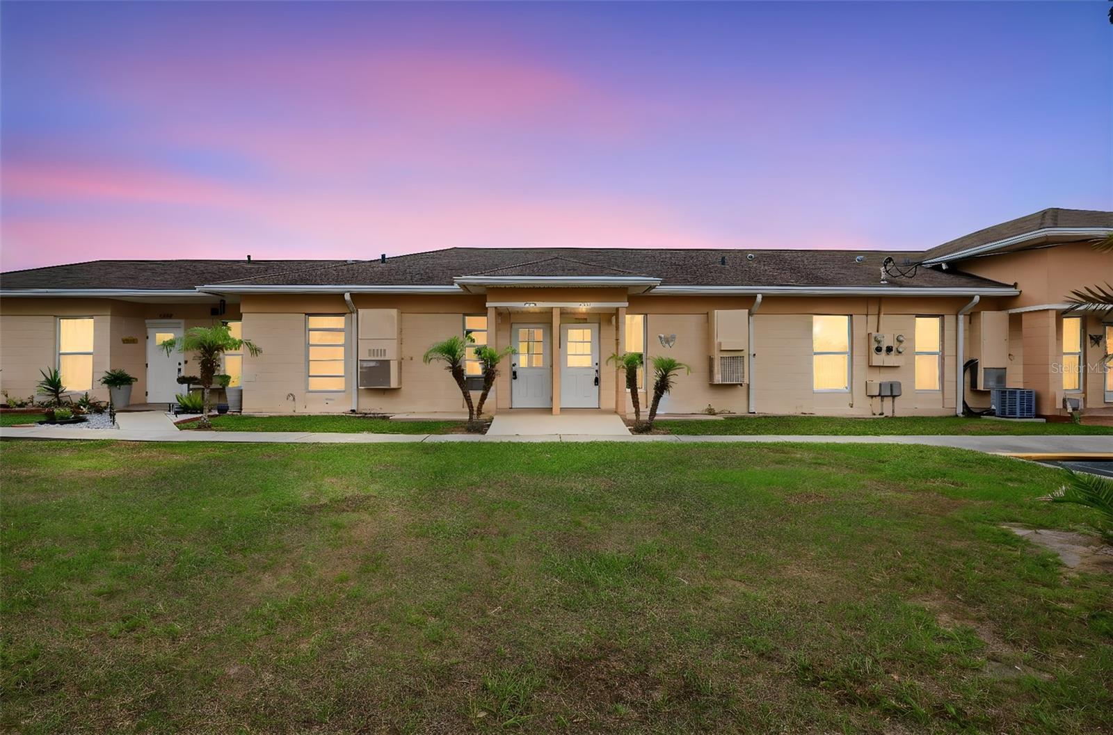 LAKESHORE CLUB - Residential
