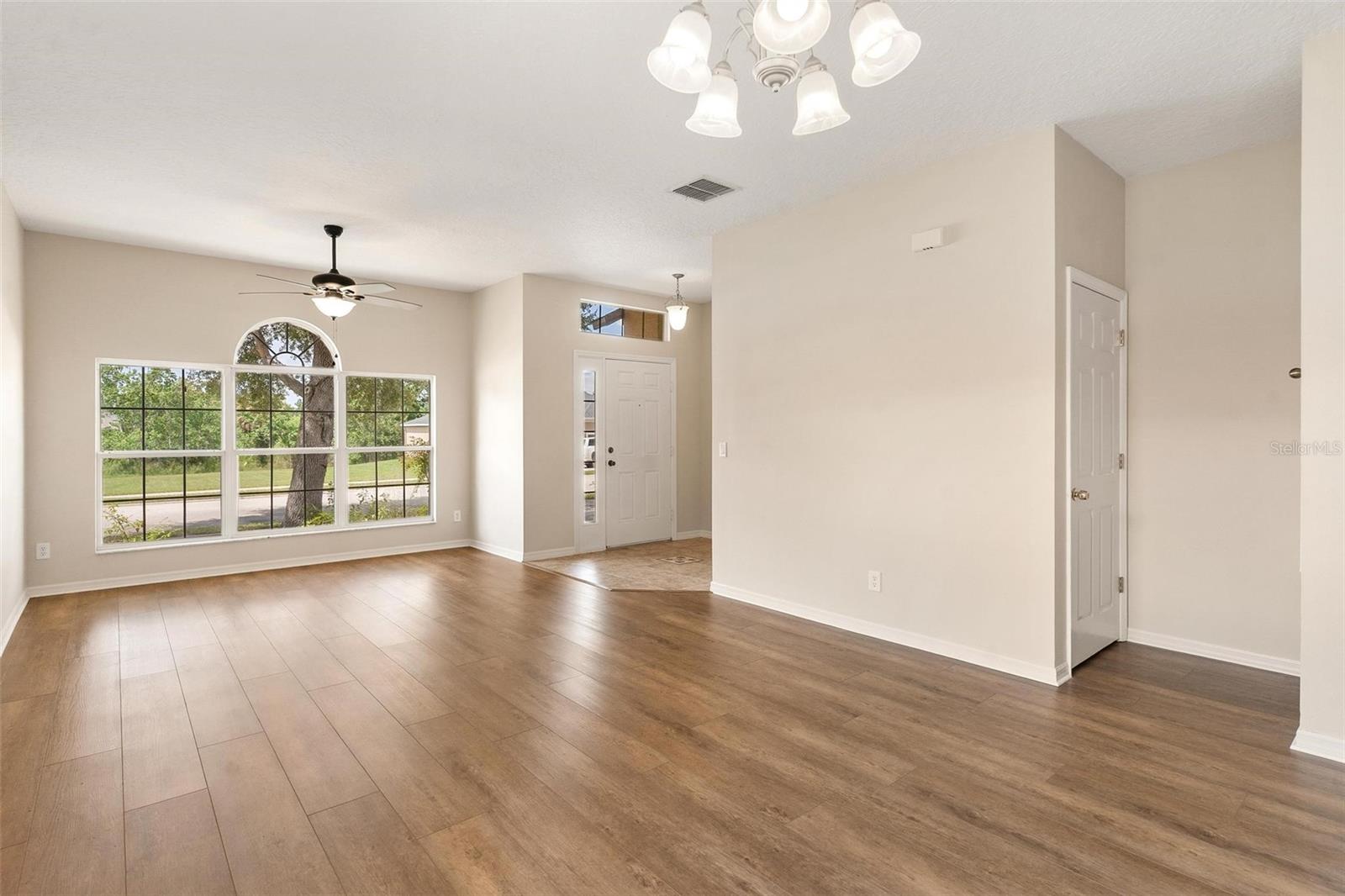 SPRING RIDGE ESTATES - Residential